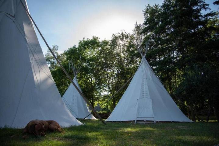 Zelt für 6 Personen, mit Terrasse und Garten sowie Sauna und Ausblick