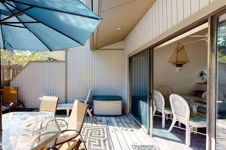 Vacation rental for 6 people, with pool and hot tub as well as terrace and sauna in Delaware