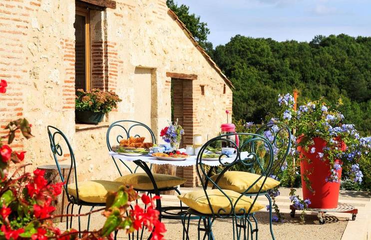 Location de vacances pour 5 personnes, avec jardin ainsi que vue et piscine, animaux acceptés à Castelmoron-sur-Lot - 3
