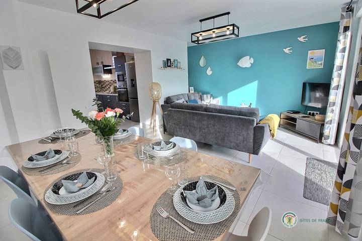 Gîte pour 8 personnes, avec jardin et terrasse à Plouha - 3