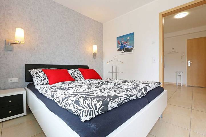 Entire apartment, F: Villa Salus Whg 5 Auszeit with 2 bathrooms and balcony - Villa Salus Whg 5 Auszeit in Baabe, Ruegen