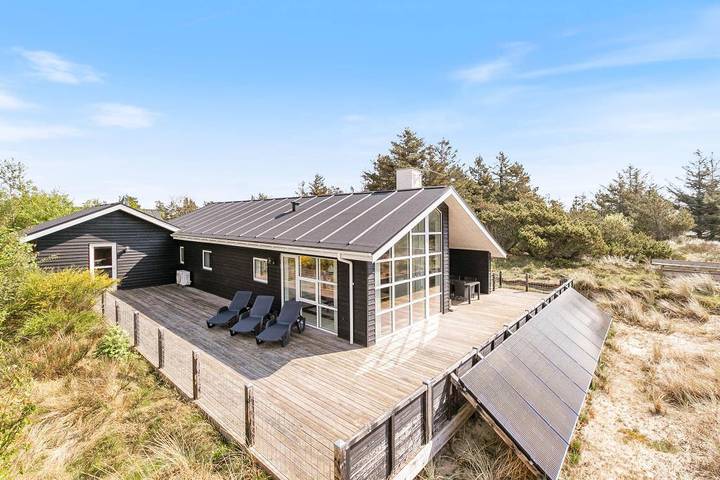 Ferienhaus für 6 Personen, mit Whirlpool und Terrasse sowie Sauna in Nymindegab