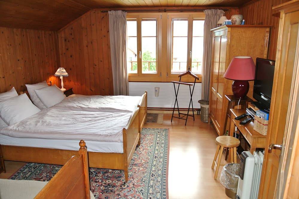 Ideal für den Sommerurlaub: Wunderschönes Chalet mit Sauna, See- und Bergblick in Brienz, Berner Oberland