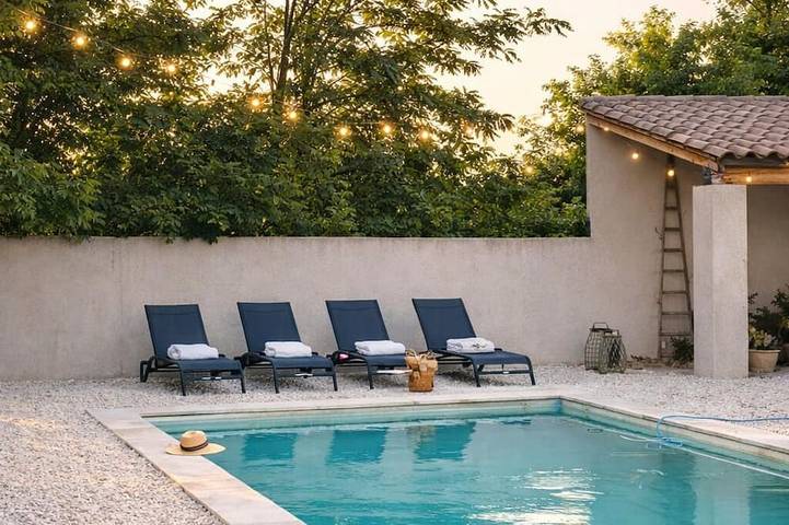 Maison de vacances pour 6 personnes, avec jardin et piscine, animaux acceptés