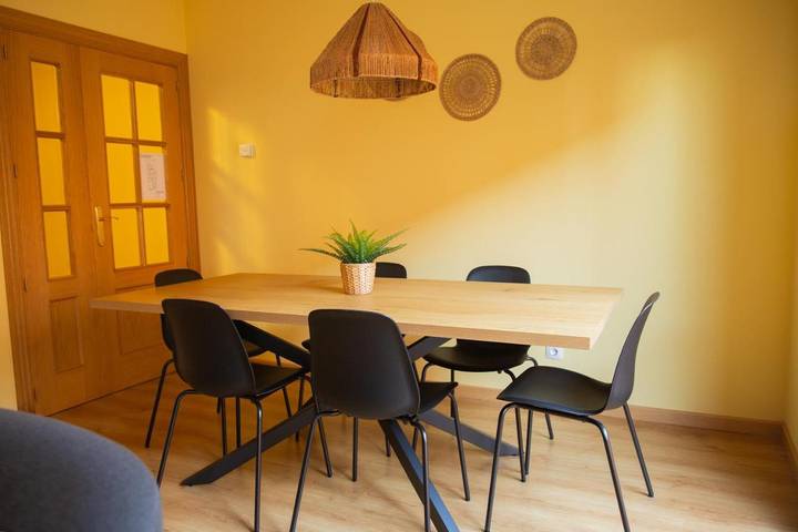 Location de vacances pour 6 personnes, avec jardin à Valtierra - 3