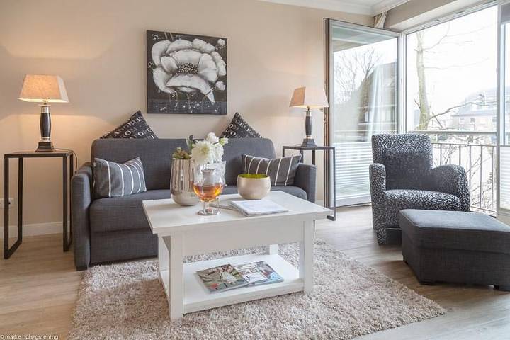 Ganze Wohnung, Top Citylage: Sehr komfortable, lichtdurchflutete 2-Zimmerwohnung mit Stellplatz in Westerland, Sylt (Gemeinde)