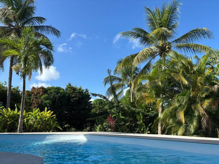 Maison de vacances pour 4 personnes, avec jardin et piscine en Guadeloupe