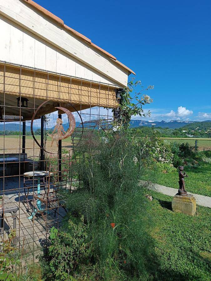 Location de vacances pour 2 personnes, avec jardin à Cléon-d'Andran - 2