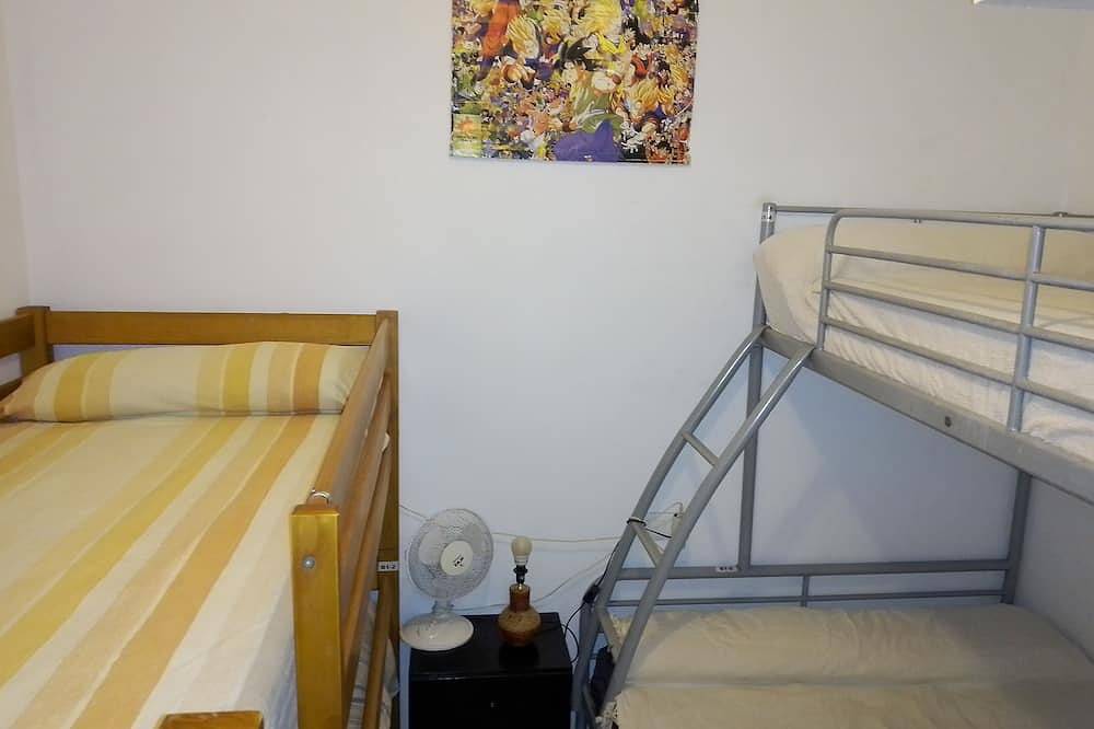 Entire apartment, La Antilla-Vivienda Planta Baja con aparcamiento - 7/8 Pax in Islantilla, Lepe