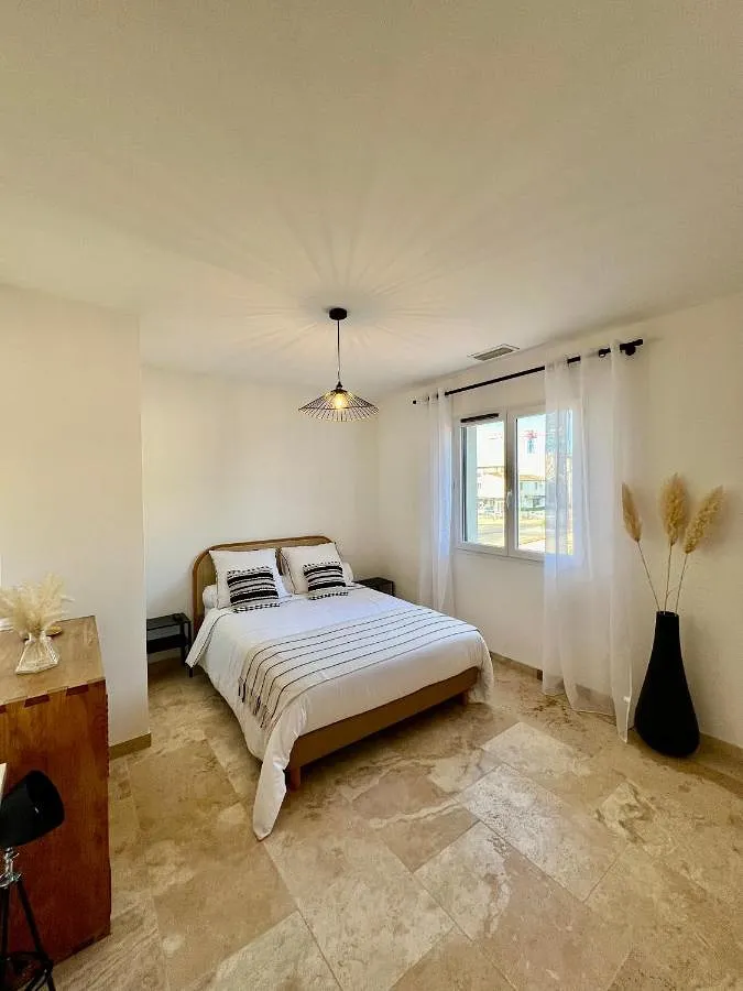 Villa pour 6 personnes, avec jardin - 1