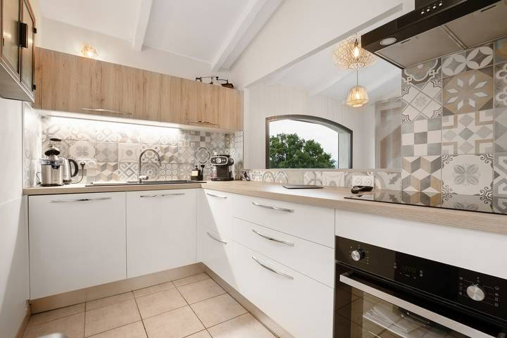 Ferienhaus für 9 Personen mit Pool in Bédarieux, Béziers und Umgebung