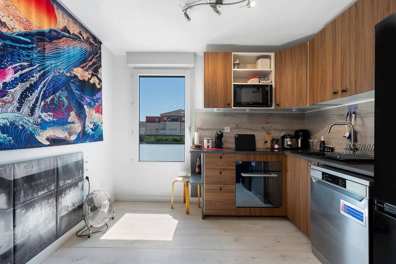 Appartement entier, Appartement « T3 Confort, Piscine, Terrasse » avec vue montagne, Wi-Fi et climatisation in Albertville, Région d'Albertville