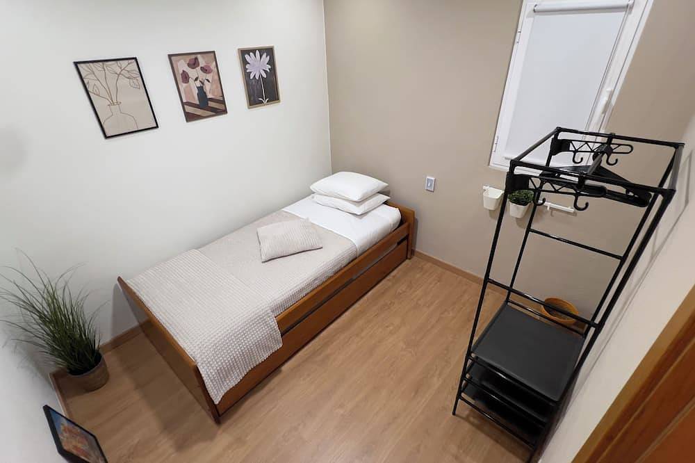 Hel leilighet, Nydelig gjestestudio med uteplass/terrasse, air condition og wifi in Olhao, Parque Natural da Ria Formosa