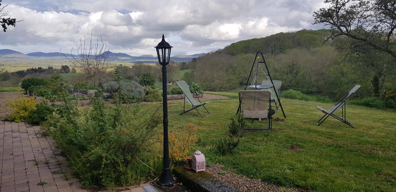 Five-Bedroom House in Bromont-Lamothe, Parc naturel régional des Volcans d'Auvergne