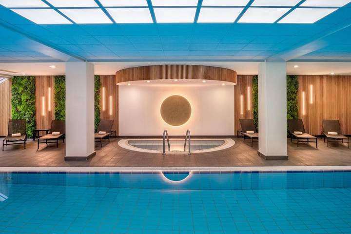 Hotel für 3 Personen, mit Sauna und Garten sowie Whirlpool und Pool in München - 2