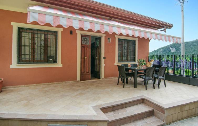 Ferienhaus für 4 Personen, mit Terrasse - 1