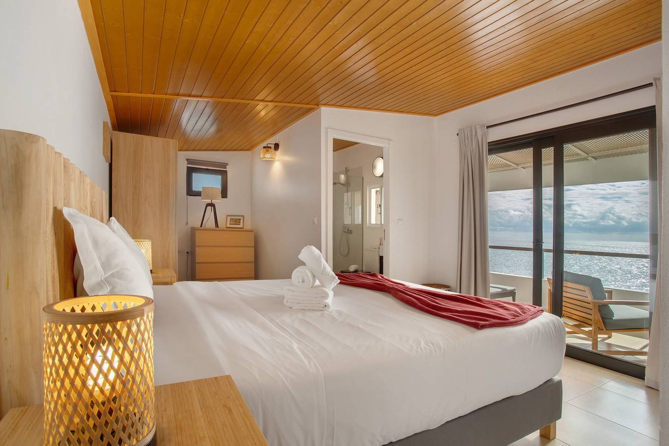 Vakantiehuis 'Het Gele Huis' met Uitzicht op Zee, Balkon en Wi-Fi in Jardim do Mar, Madeira