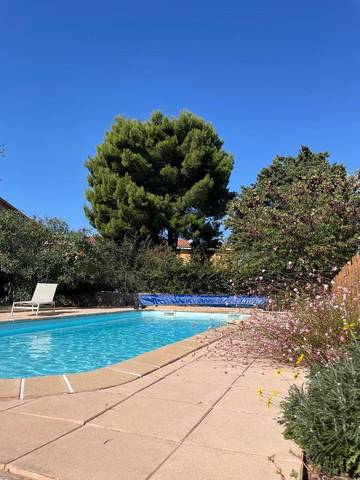 Gîte pour 6 personnes, avec piscine ainsi que balcon et vue à Saint-Jean-de-Védas