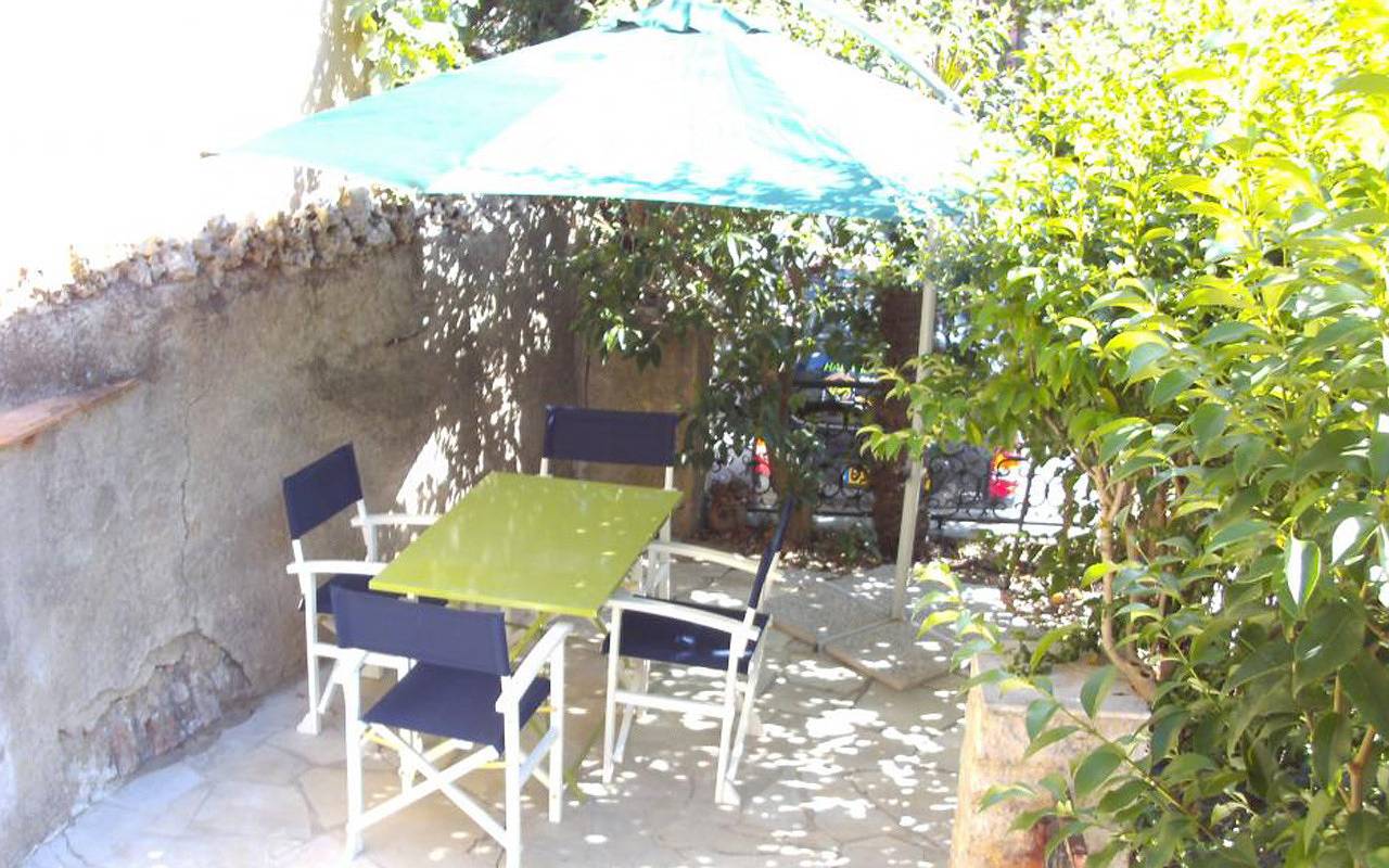 Gîte au calme dans village in Montferrat, Région de Draguignan