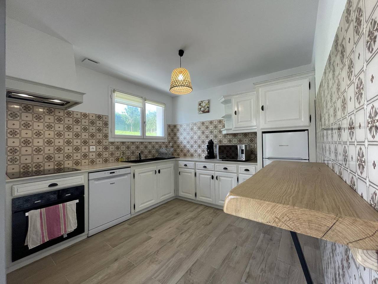 Lataborrea in Sare, Region de Bayona