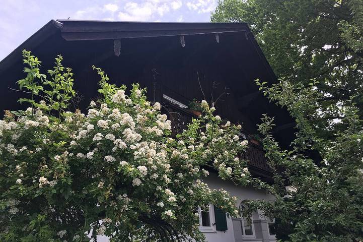 Ganze Wohnung, Ferienwohnung mit wunderschönem Bergblick in Garmisch-Partenkirchen, Bayerische Alpen