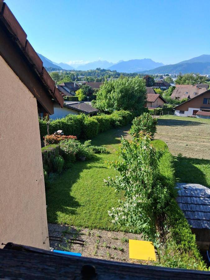 Gîte pour 2 personnes, avec vue et jardin à Pringy - 2