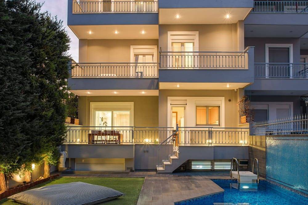 Casa vacanza a Voula a partire da 734€ a notte
