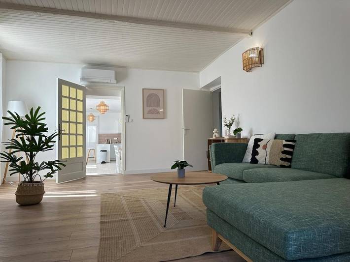 Location de vacances pour 6 personnes, avec terrasse, animaux acceptés à Ners - 2