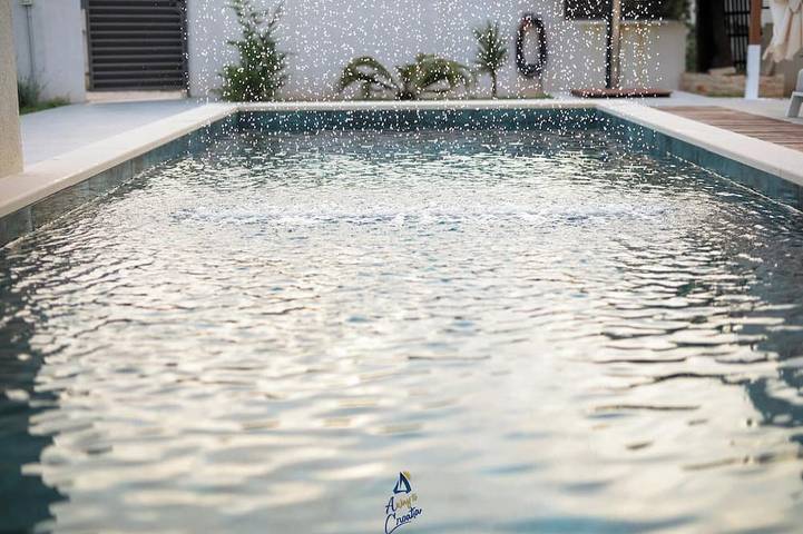 5Br/5Ba Sanctuary for 10 with Heated Pool, Waterfall, and jaccuzzi in Supetar, Brac