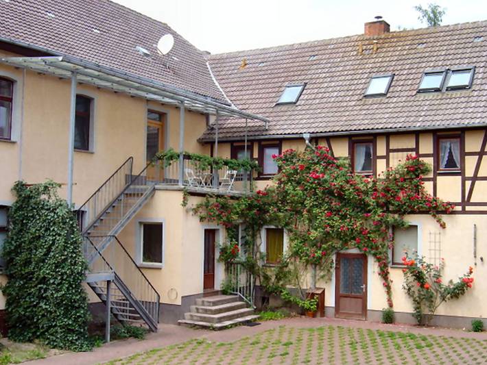 Ferienwohnung für 2 Personen, mit Terrasse und Garten sowie Pool in Südharz