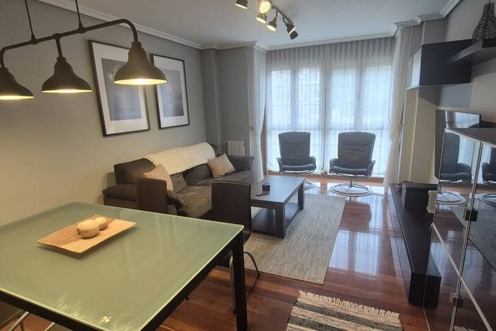Apartamento de vacaciones para 4 personas, con balcón/terraza y piscina - 1