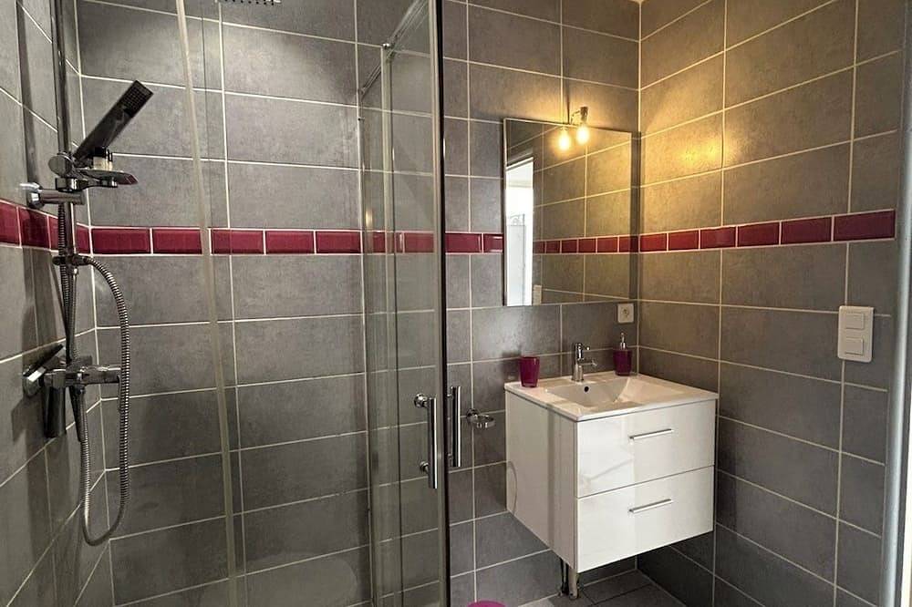 Entire apartment, T1 bis Proche Centre-ville, Campagne et Commodités in Rodez, Aveyron