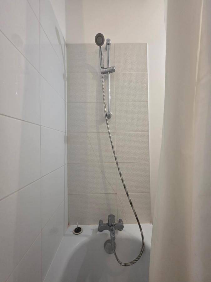Gîte pour 2 personnes, avec terrasse ainsi que jardin et jacuzzi à Brou-sur-Chantereine - 2