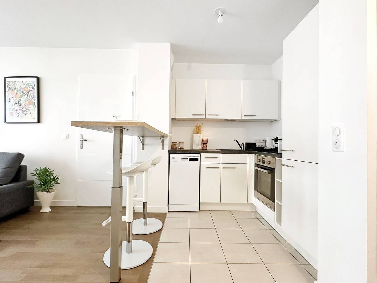 Entire apartment, L'Ensoleillé Levallois – Apartment near metro in Levallois-Perret, Hauts-de-Seine