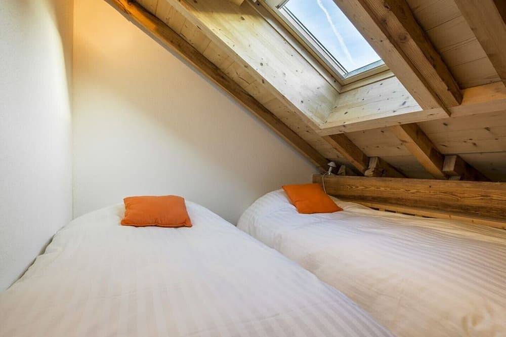 Les Edelweiss Mont-Blanc - Magnificent Chalet facing Mont-Blanc with Spa in Plateau d'Assy, Passy