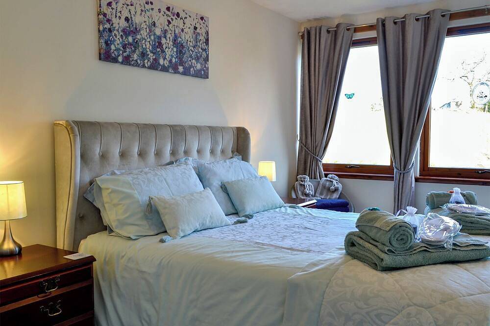 3 Schlafzimmer Unterkunft in Rattray, near Blairgowrie in Perthshire