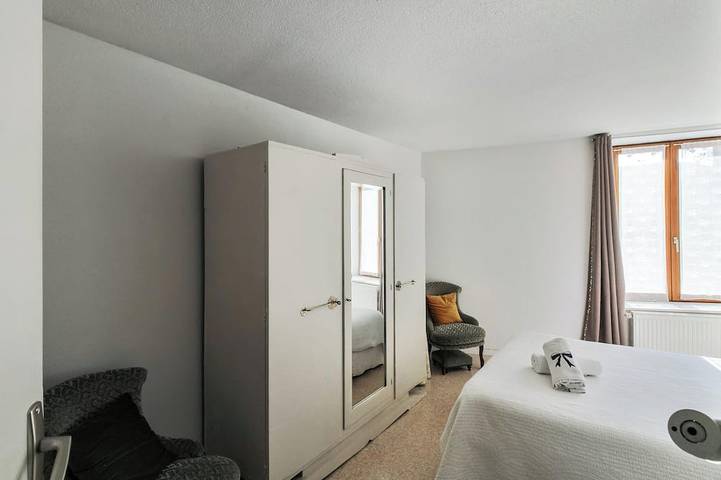Homerez - Casa confortable en Ornans - Jardín in Ornans, Jura Francais