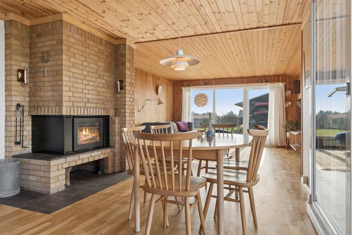 Ferienhaus für 6 Personen, mit Garten und Terrasse sowie Seeblick und Ausblick in Knud Strand - 4