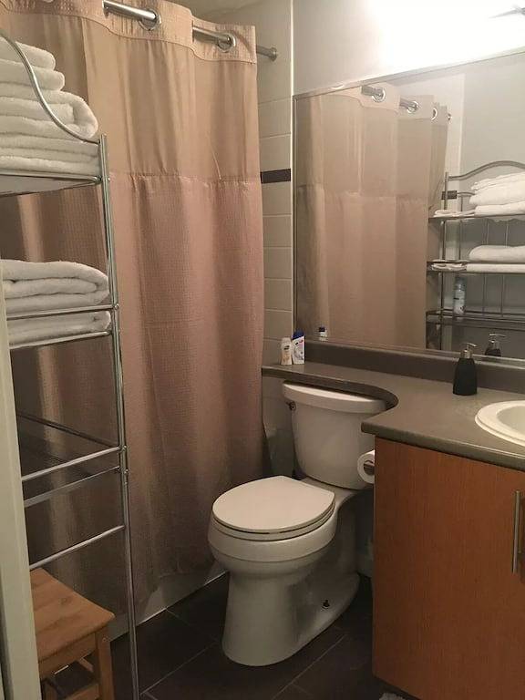 Ganze Wohnung, Ocean, Mountain, City Views, Fully Furnished, Downtown Vancouver in Vancouver, British-Columbia