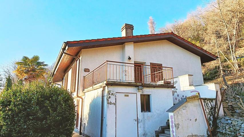 Ferienhaus für 4 Personen, mit Garten, mit Haustier in Comune di Luino