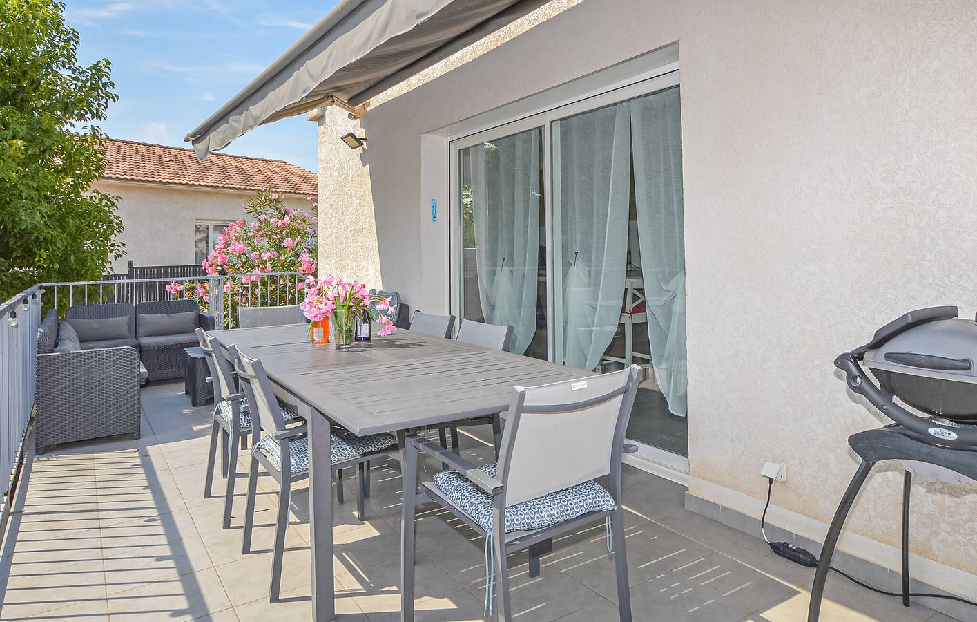 Appartement confortable avec piscine, WiFi et plage à 1,5 km in Cervione, Région de Corte