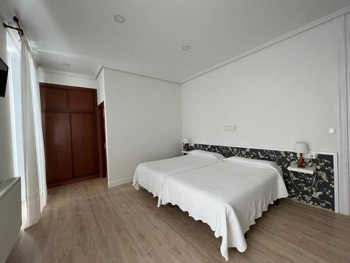 Hôtel pour 3 personnes, avec balcon à Laredo - 3