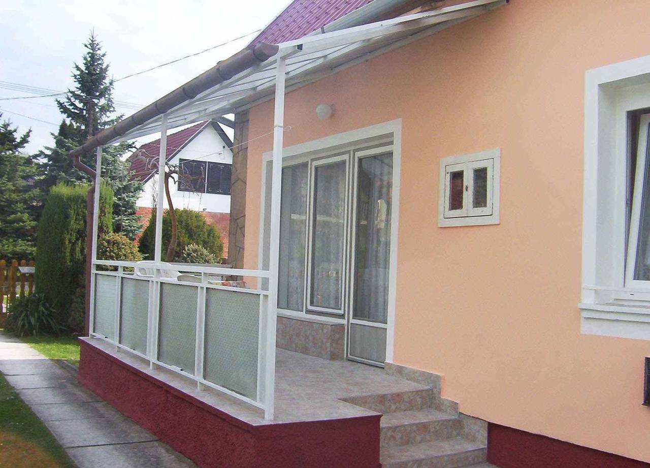 Ganze Ferienwohnung, Ferienwohnung in Strandnähe mit Klimaanlage  in Balatonmariafürdö, Plattensee Südufer