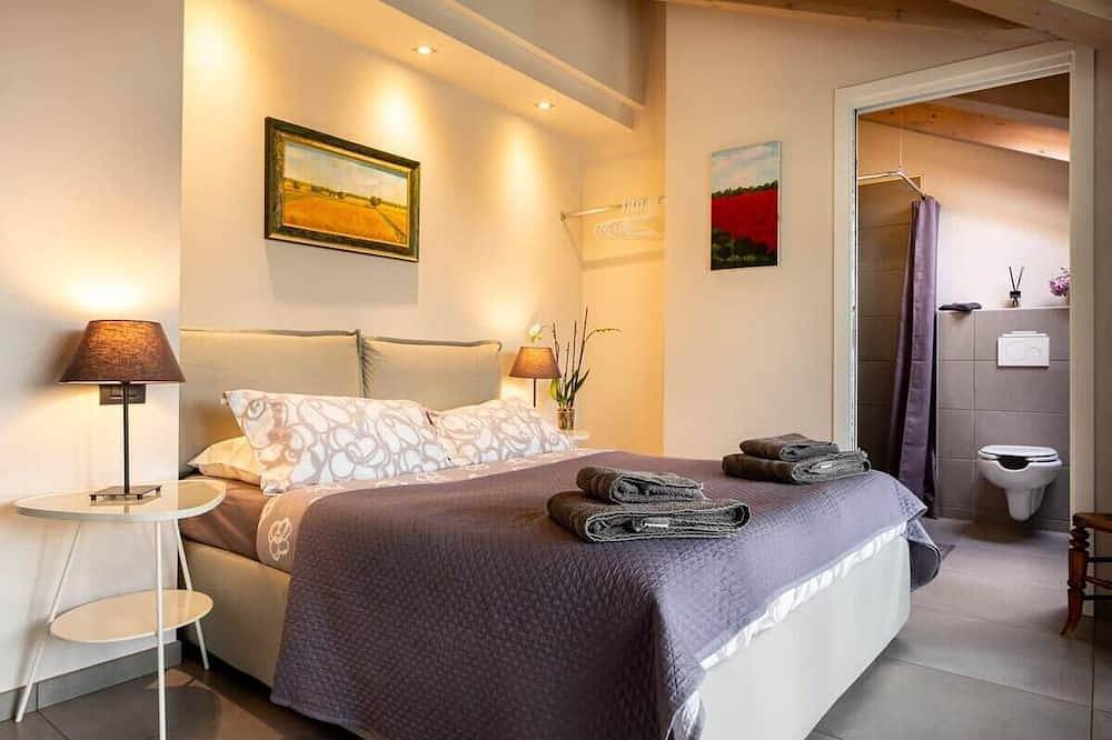 Ganze Wohnung, Stunning family friendly Italian Lakes 3 bed villa, pool, Bbq, Wifi in Lesa, Lago Maggiore (Piemont)