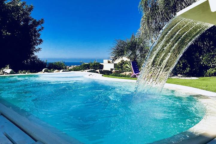Finca für 4 Personen, mit Balkon und Whirlpool sowie Garten auf Sizilien