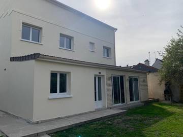 Maison d’hôte pour 2 personnes, avec jardin à Bondy