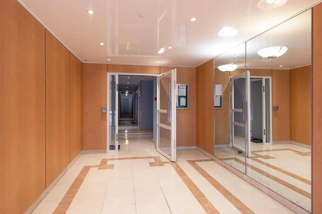 Appartement entier, One-Bedroom Apartment in Noisy-le-Grand, Seine-Saint-Denis