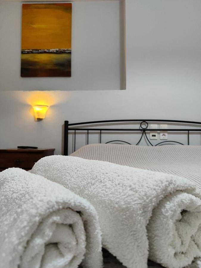 Maison d’hôte pour 2 personnes, avec jardin à Hydra - 3