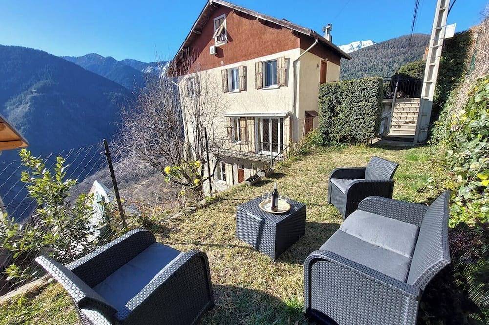 Relaxing stay with mountain views - spacious rooms barbecue brazier! in Venanson, Nizza Region