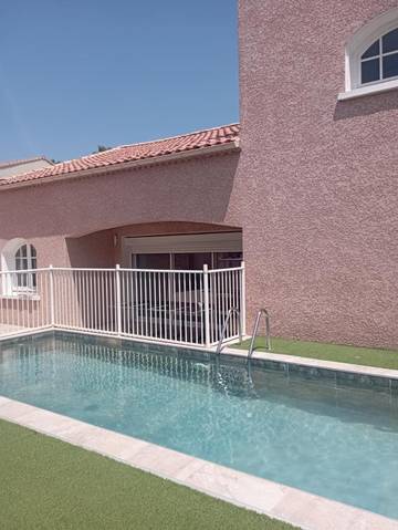Maison d’hôte pour 4 personnes, avec piscine et terrasse ainsi que vue et jardin à Valras-Plage
